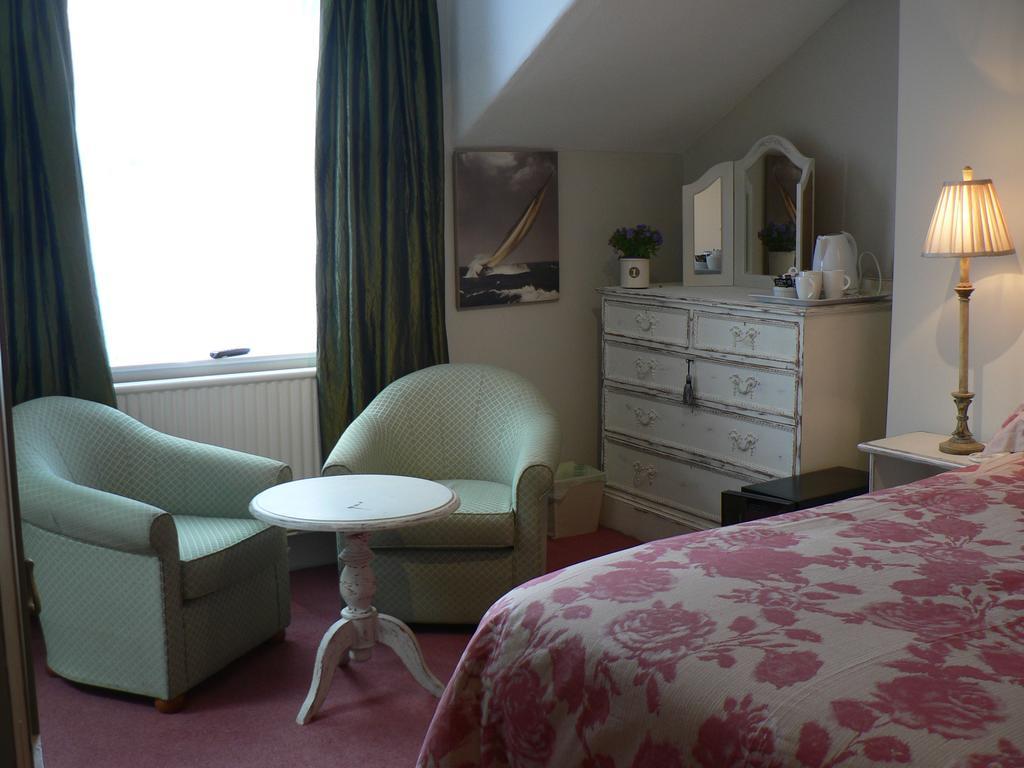 16 Franklin Bijou Boutique Acomodação com café da manhã Harrogate Quarto foto
